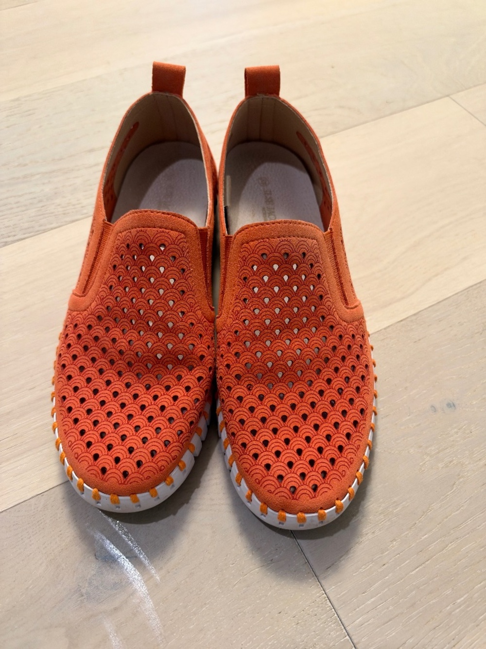 Ilse Jacobsen Orange Perforated Slip-On Shoes — EU 39